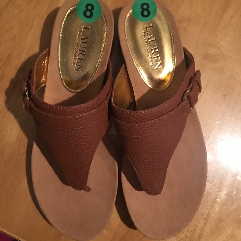 Lauren Ralph Lauren size 8 thong sandals leather